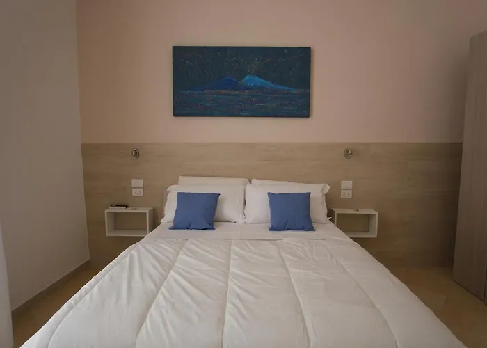 Leone Suites Toledo